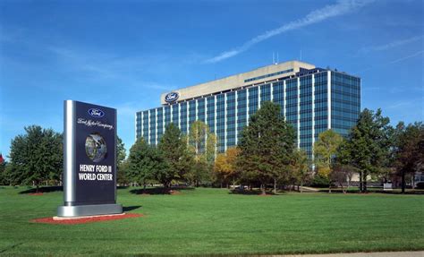 ford motor credit company headquarters